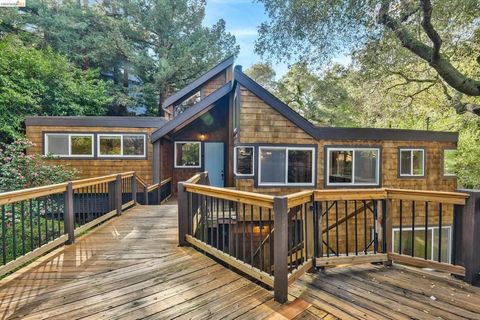 Photo of 9 9 Wildwood Road Gdns, Orinda, CA 94563 (MLS # 41125214)