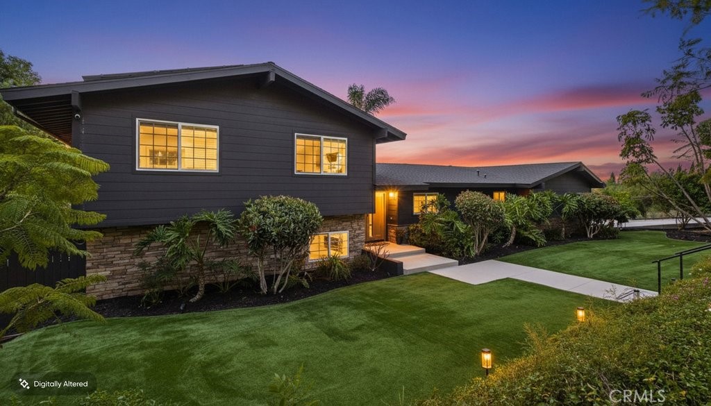 1631 Hauser Cir