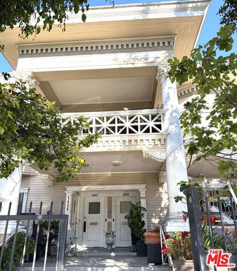 1438 Magnolia Avenue Los Angeles CA 90006