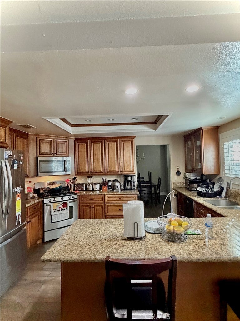 1023 Fountain Springs