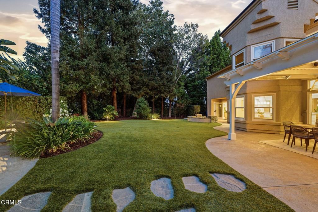 1732 Crooked Trail Place