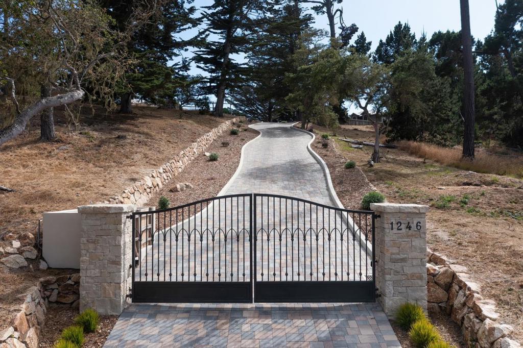 1246 Portola Road