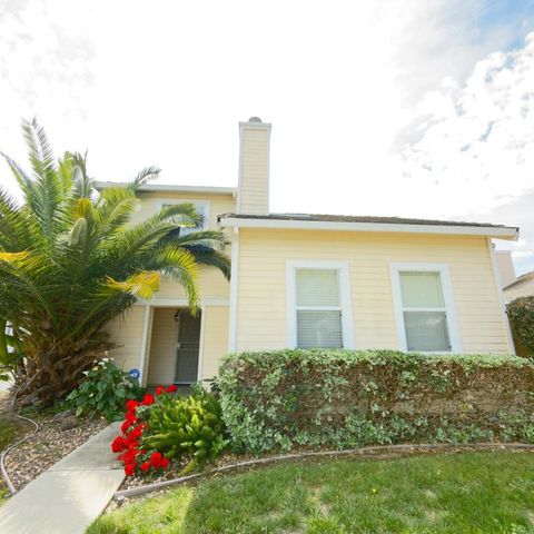 Photo of 9233 Laguna Pointe Way, Elk Grove, CA 95758 (MLS # ML82043094)