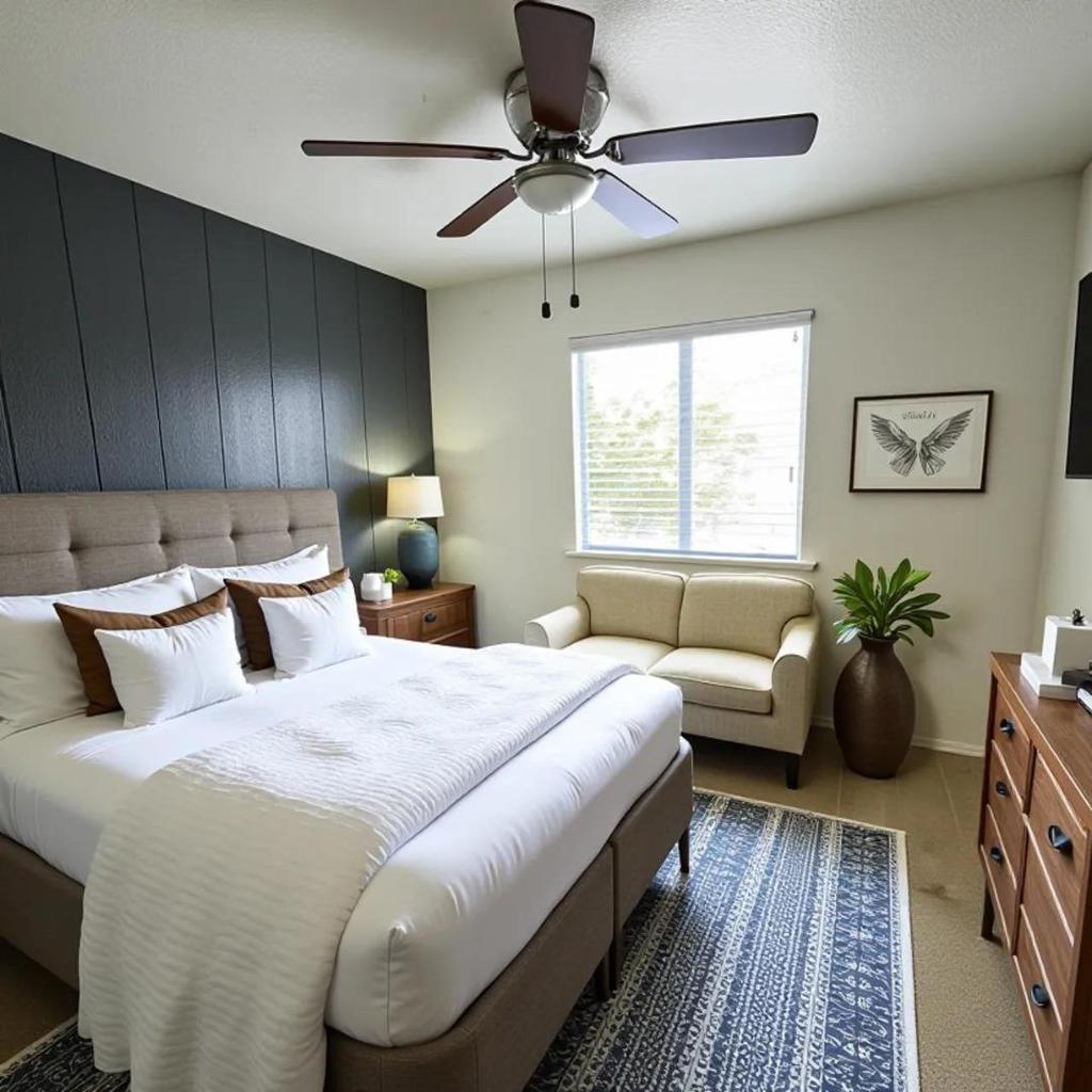 9233 Laguna Pointe Way