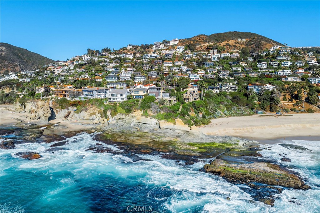 15 Camel Point Drive