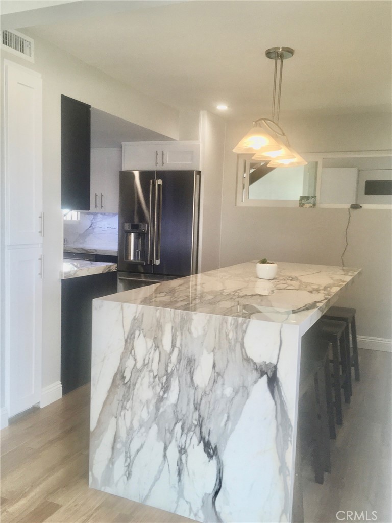 BLUFFS - Residential Lease