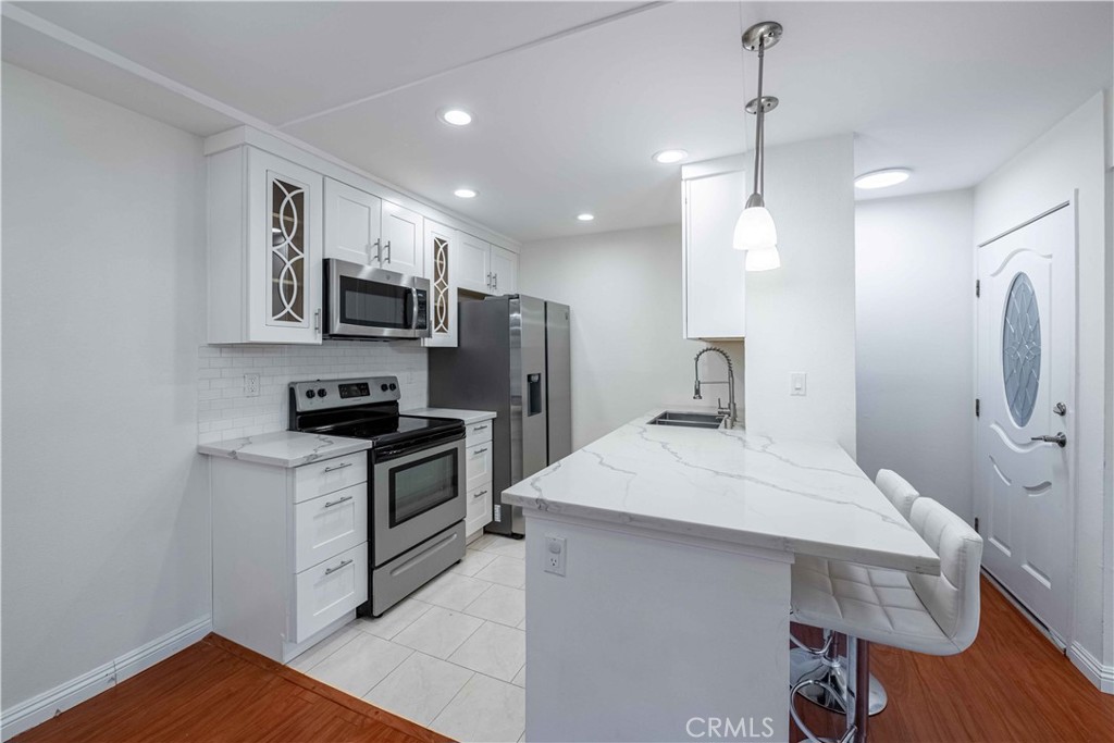 Town & Country Condos (811) - Residential