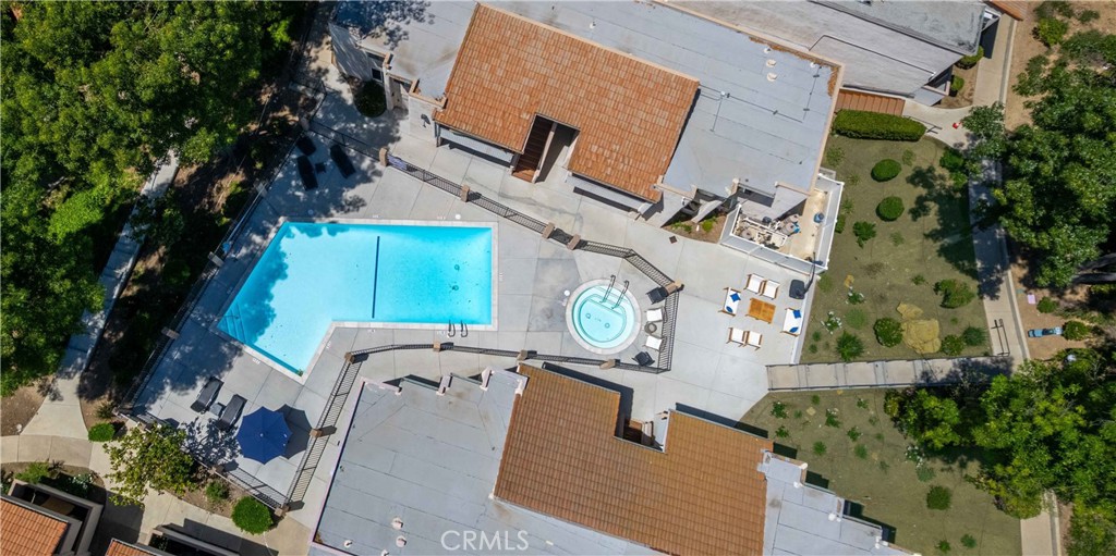 Town & Country Condos (811) - Residential