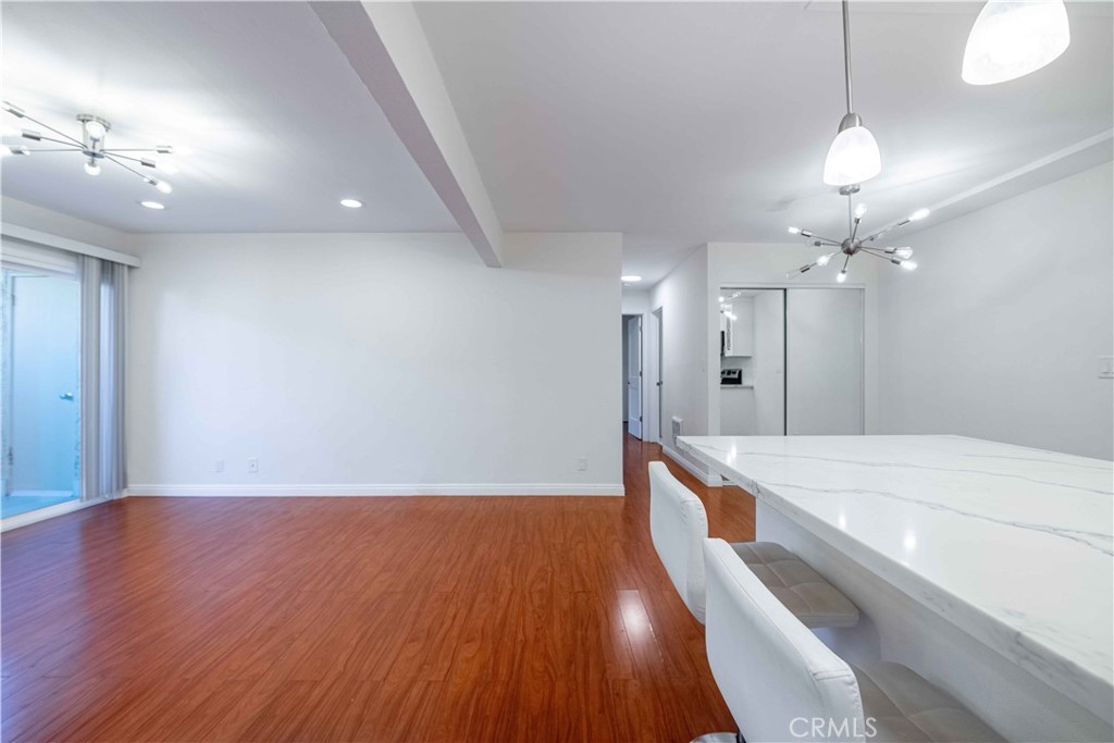 Town & Country Condos (811) - Residential