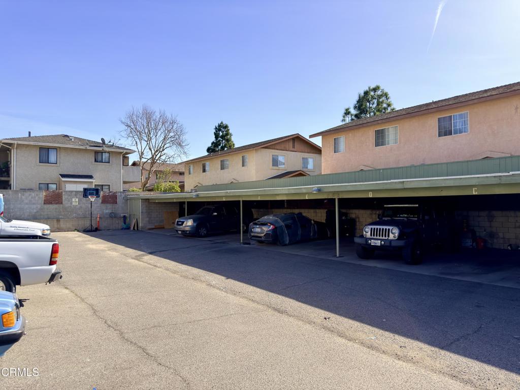 1208 E Ventura Street