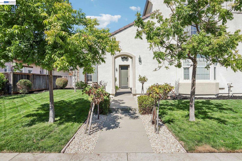 29207 Marshbrook Dr