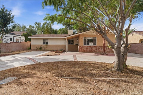Photo of 5226 W Avenue L10, Lancaster, CA 93536 (MLS # SR26230134)