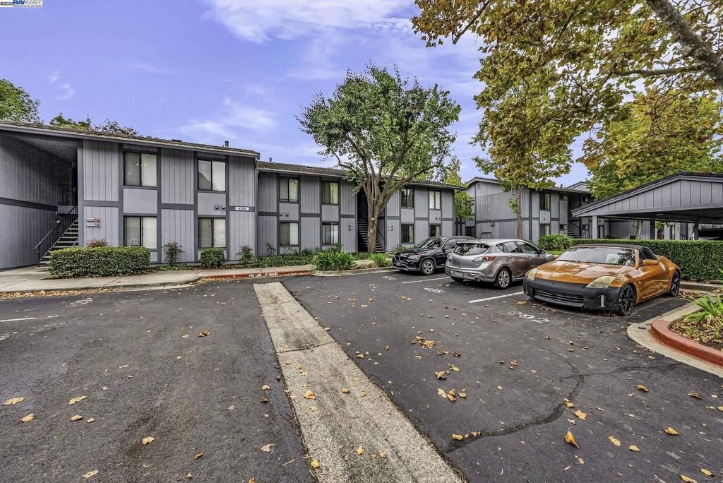 NEWPARK VILLAGE - Residential