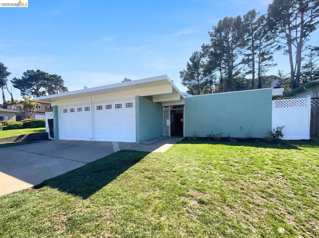 2361 Oakmont DR DR