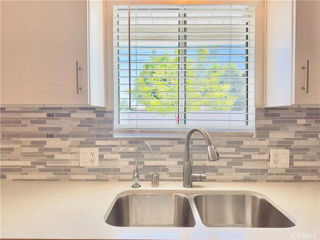 Panorama City, California 91402, United States, 2 Bedrooms Bedrooms, ,1 BathroomBathrooms,Residential,Active,162621