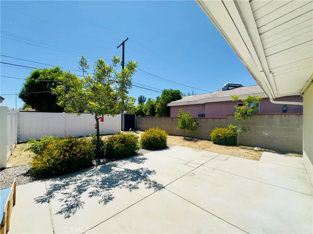 Panorama City, California 91402, United States, 2 Bedrooms Bedrooms, ,1 BathroomBathrooms,Residential,Active,162621