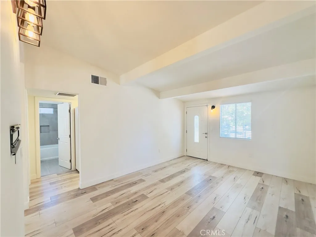 Panorama City, California 91402, United States, 2 Bedrooms Bedrooms, ,1 BathroomBathrooms,Residential,Active,162621