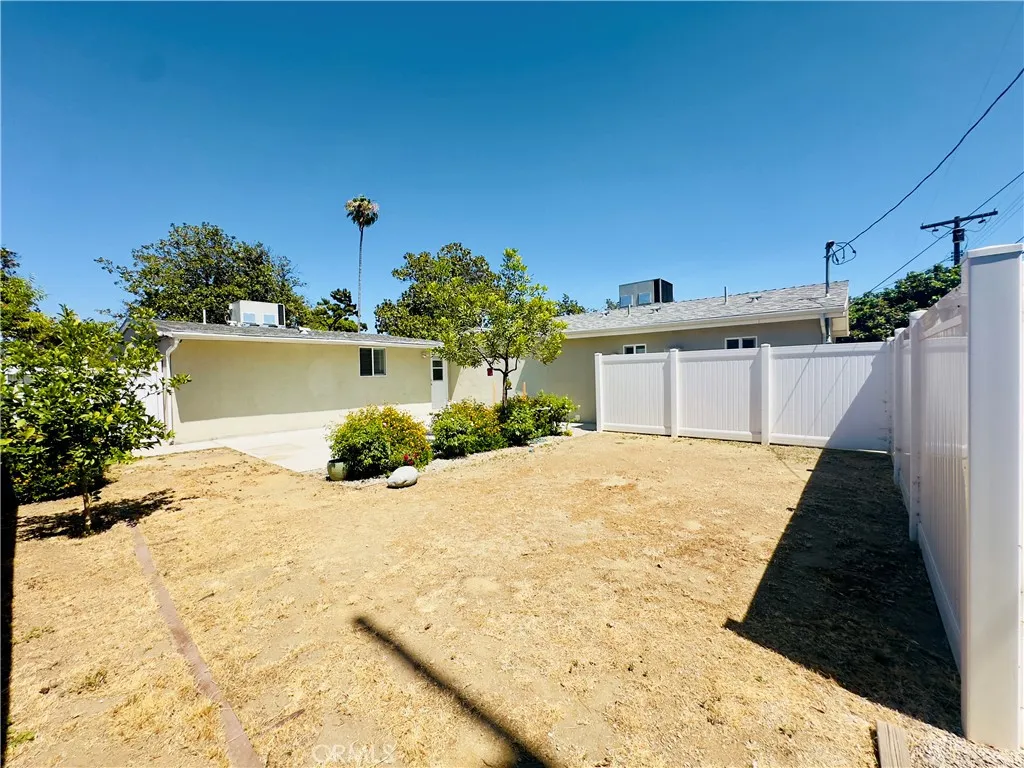 Panorama City, California 91402, United States, 2 Bedrooms Bedrooms, ,1 BathroomBathrooms,Residential,Active,162621