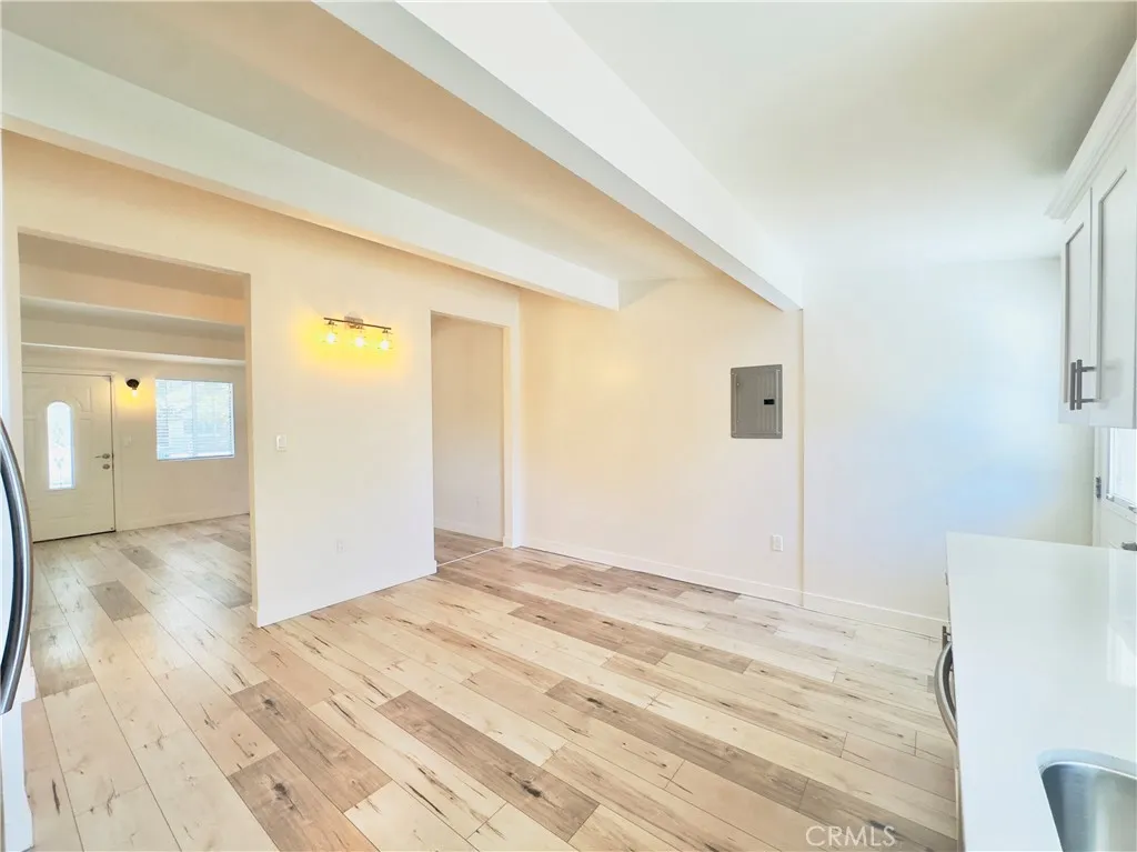 Panorama City, California 91402, United States, 2 Bedrooms Bedrooms, ,1 BathroomBathrooms,Residential,Active,162621