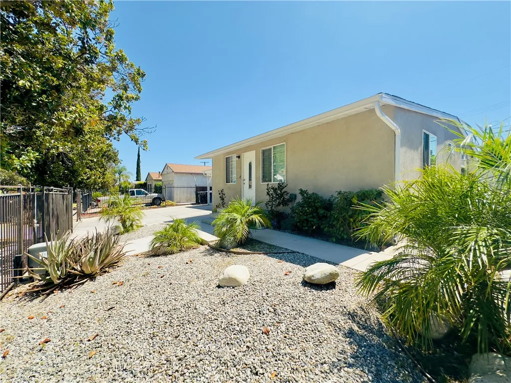 Panorama City, California 91402, United States, 2 Bedrooms Bedrooms, ,1 BathroomBathrooms,Residential,Active,162621