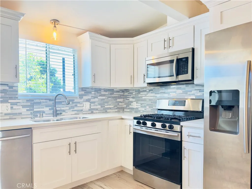 Panorama City, California 91402, United States, 2 Bedrooms Bedrooms, ,1 BathroomBathrooms,Residential,Active,162621