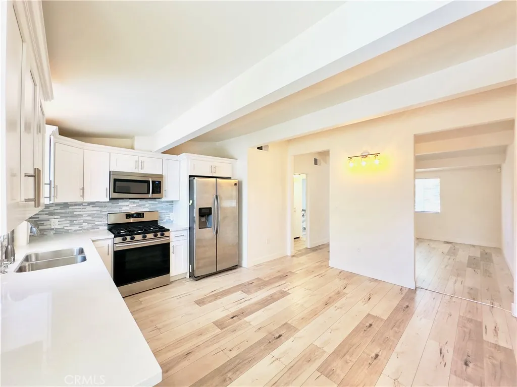 Panorama City, California 91402, United States, 2 Bedrooms Bedrooms, ,1 BathroomBathrooms,Residential,Active,162621