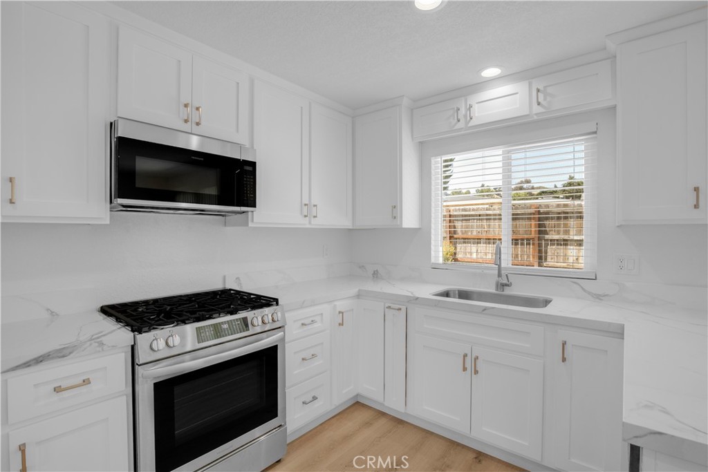 31609 Hunter Lane