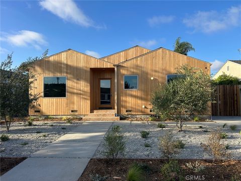 Photo of 6537 W 84th Place Pl, Los Angeles, CA 90045 (MLS # SB25198229)