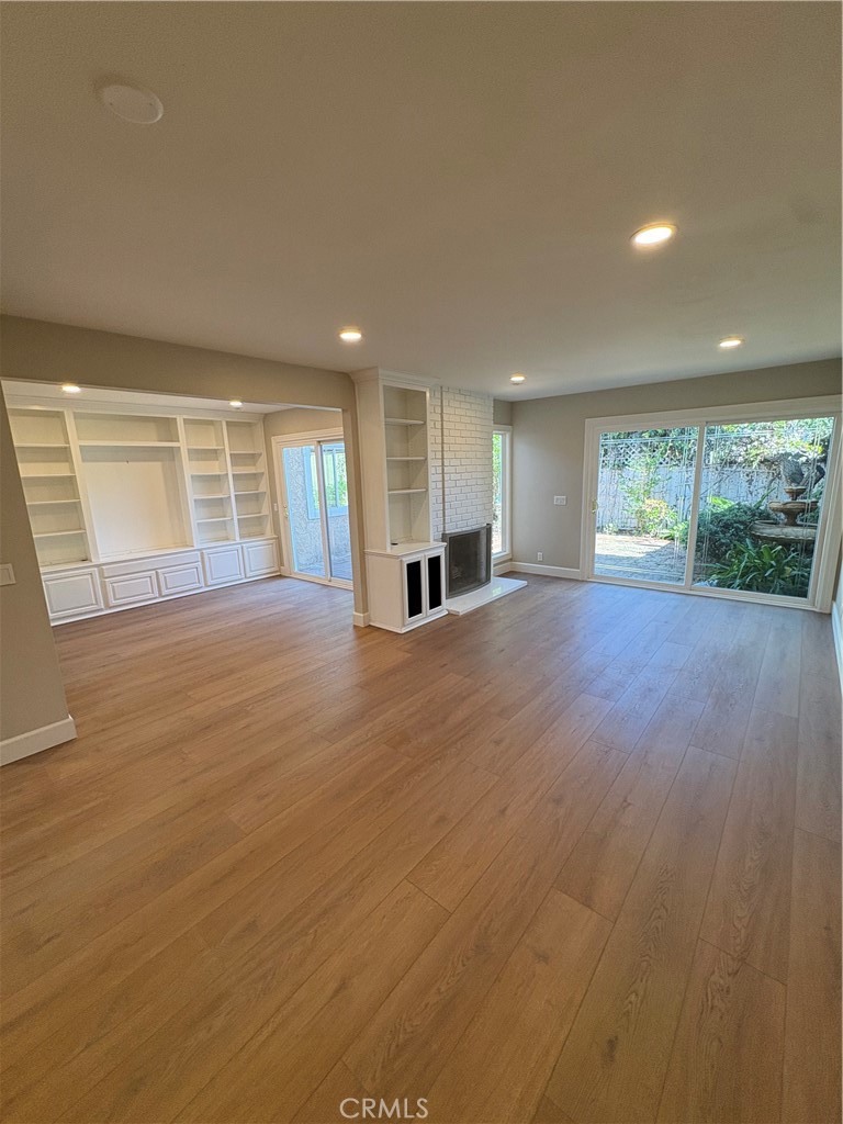 33586 Circula Corona