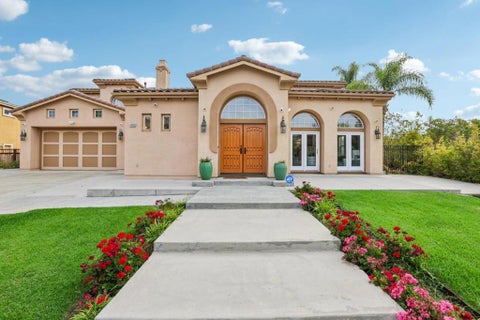 Photo of 4498 Terra Brava Place, San Jose, CA 95121 (MLS # ML82060574)