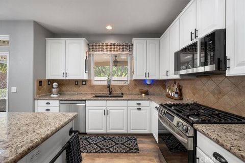 Tiny photo for 749 Jersey Court, Paso Robles, CA 93446 (MLS # NS26067229)