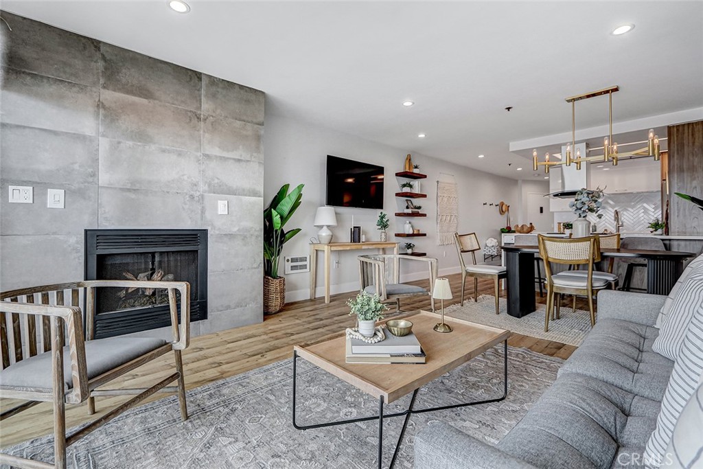 615 Esplanade 508