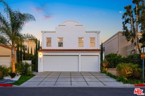 Photo of 4392 Park Paloma, Calabasas, CA 91302 (MLS # 25585823)