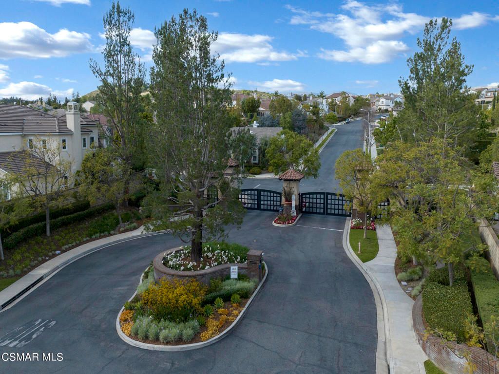 Photo of 13676 Shenandoah Way, Moorpark, CA 93021 (MLS # 226001811)