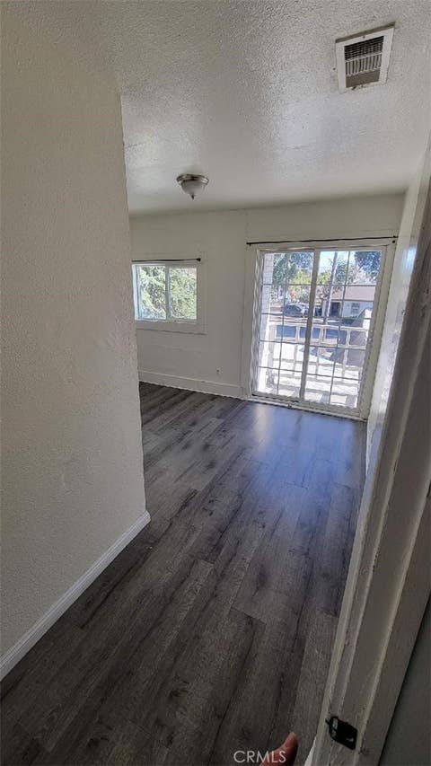 Photo of 409 W 17th ST #7, San Bernardino, CA 92405 (MLS # TR26168282)