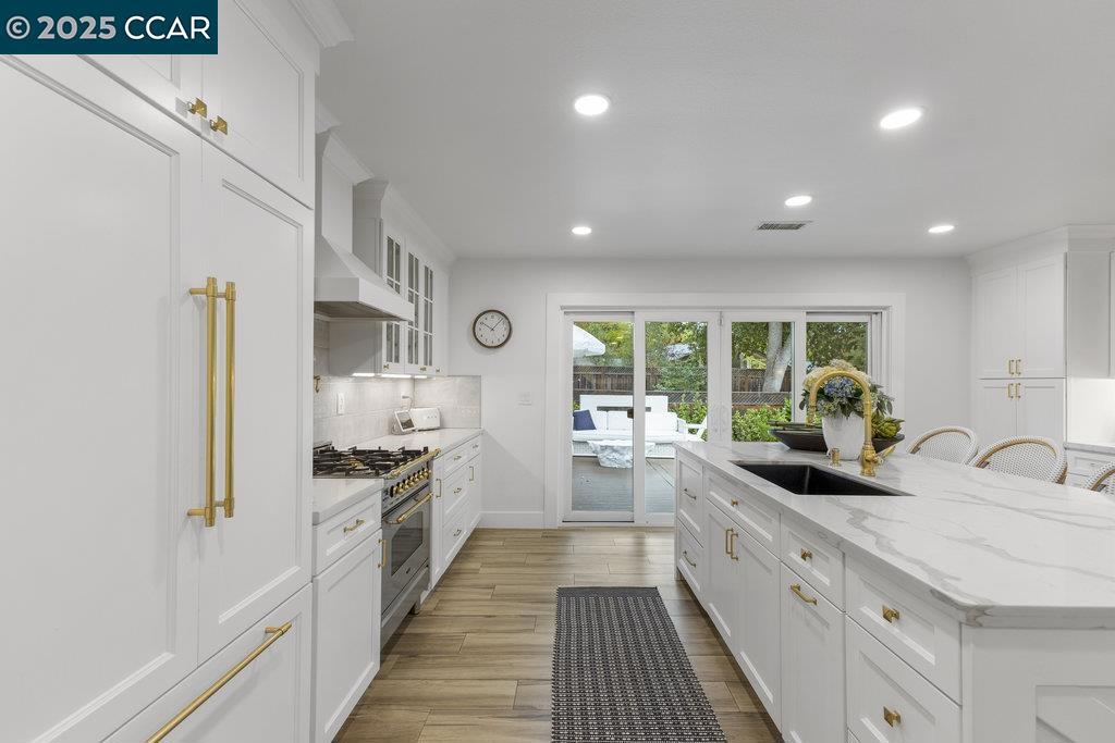 PARKMEAD - Residential