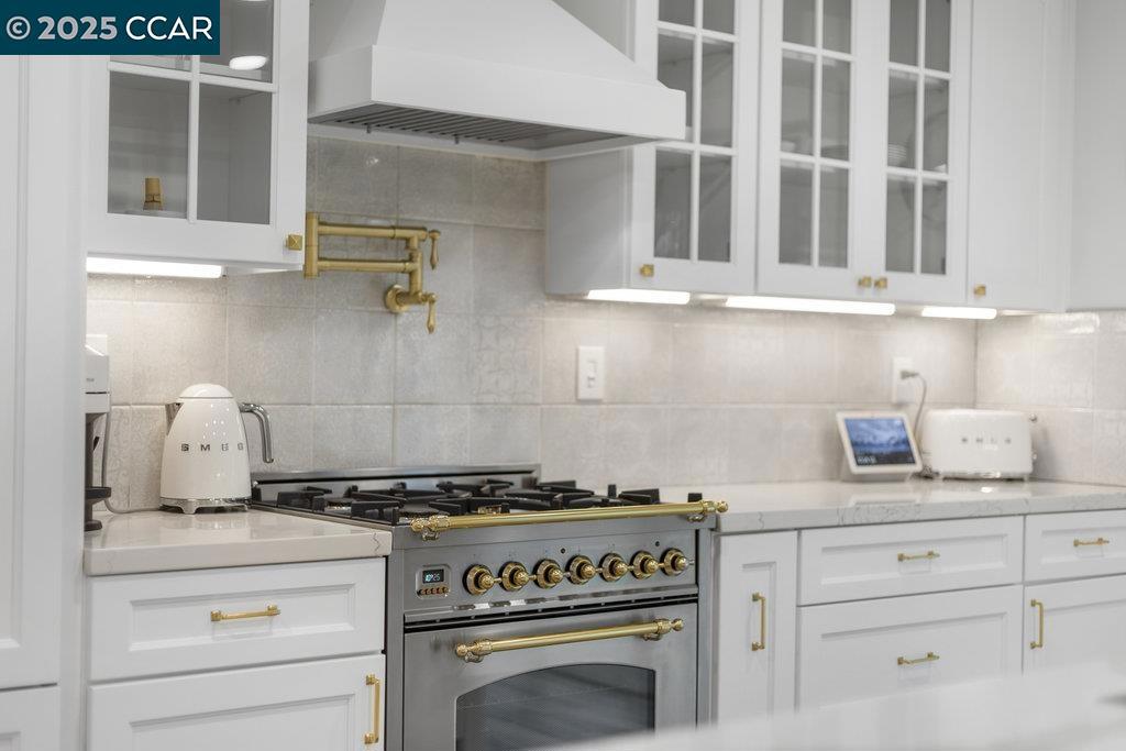 PARKMEAD - Residential