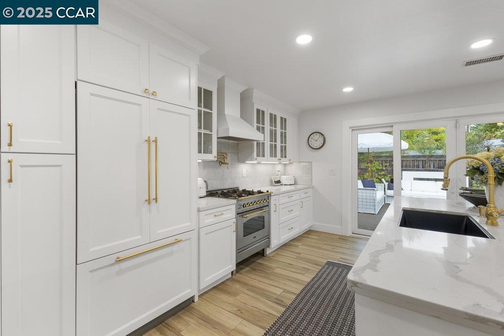 PARKMEAD - Residential