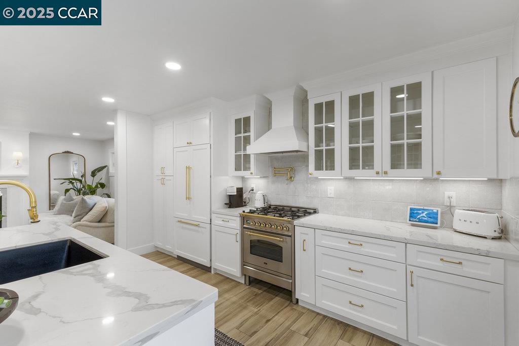 PARKMEAD - Residential