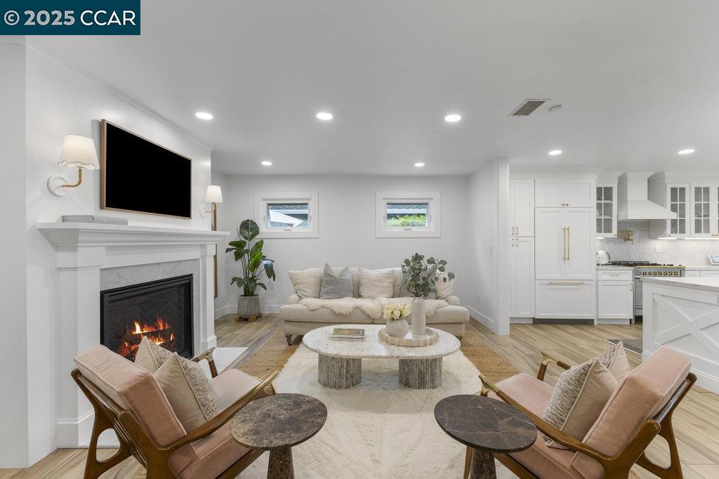 PARKMEAD - Residential