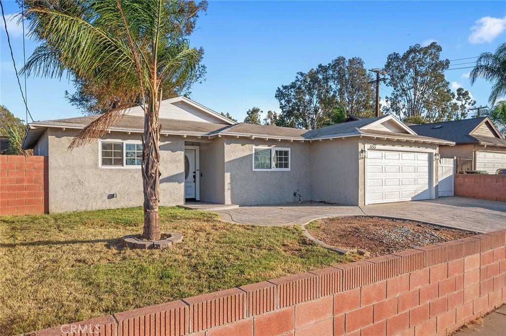 1255 Jadestone