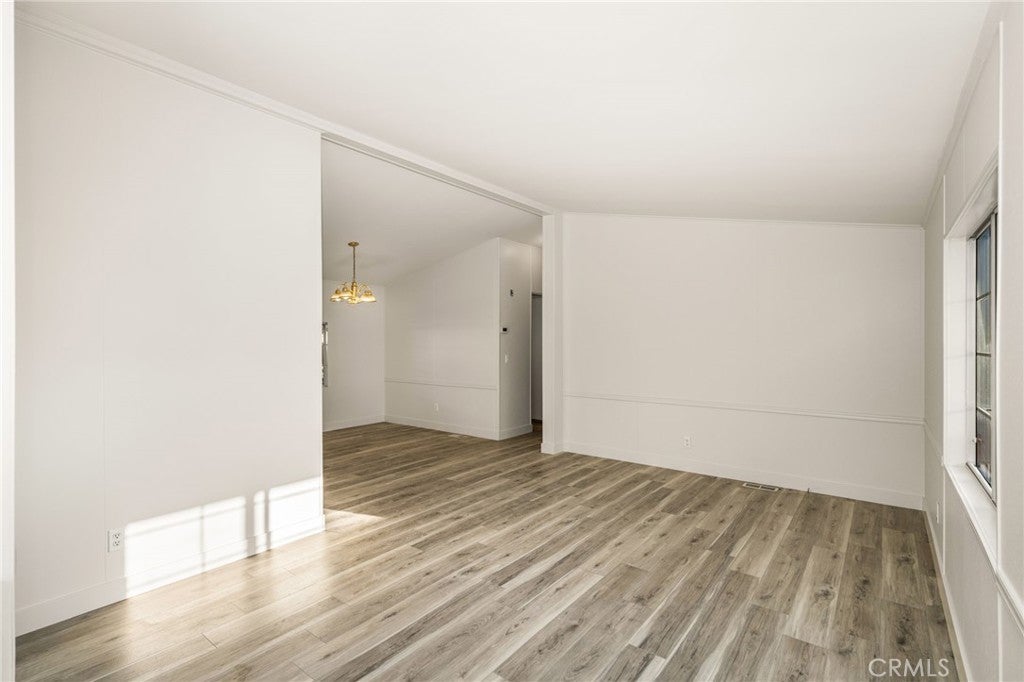 201 Collins Avenue W 47