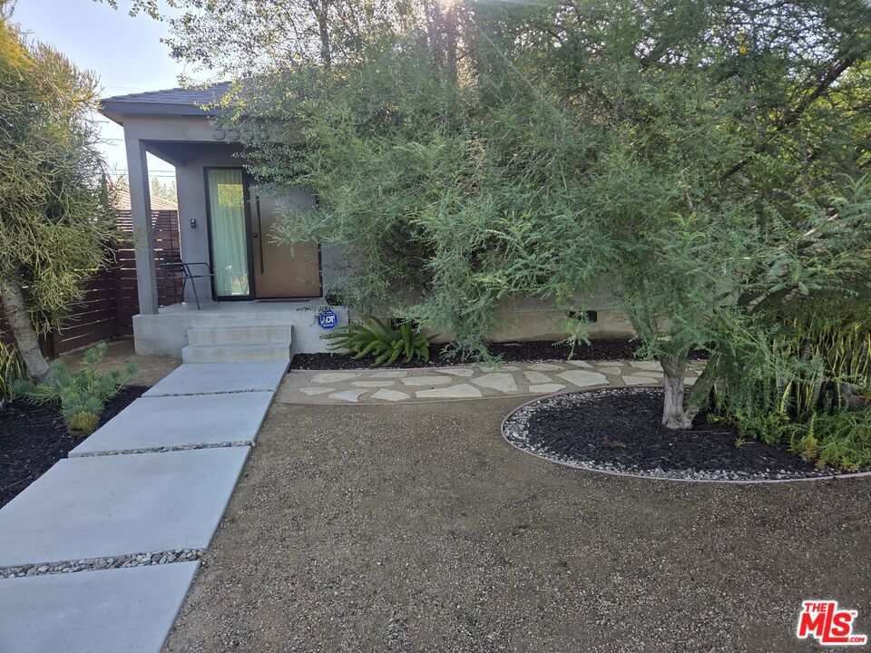 3558 S Muirfield Road, Los Angeles CA 90016