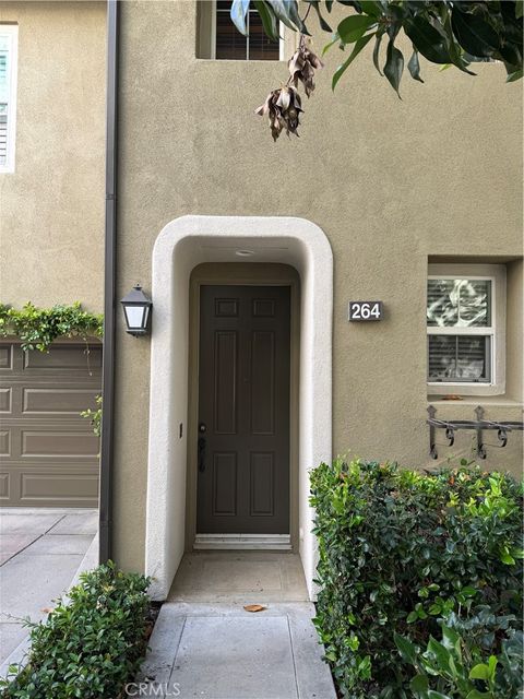 Photo of 264 Lockford, Irvine, CA 92602 (MLS # PW26116605)