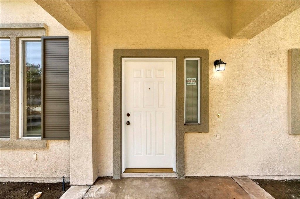 Photo of 15165 Beartree St St, Fontana, CA 92336 (MLS # SB26093540)