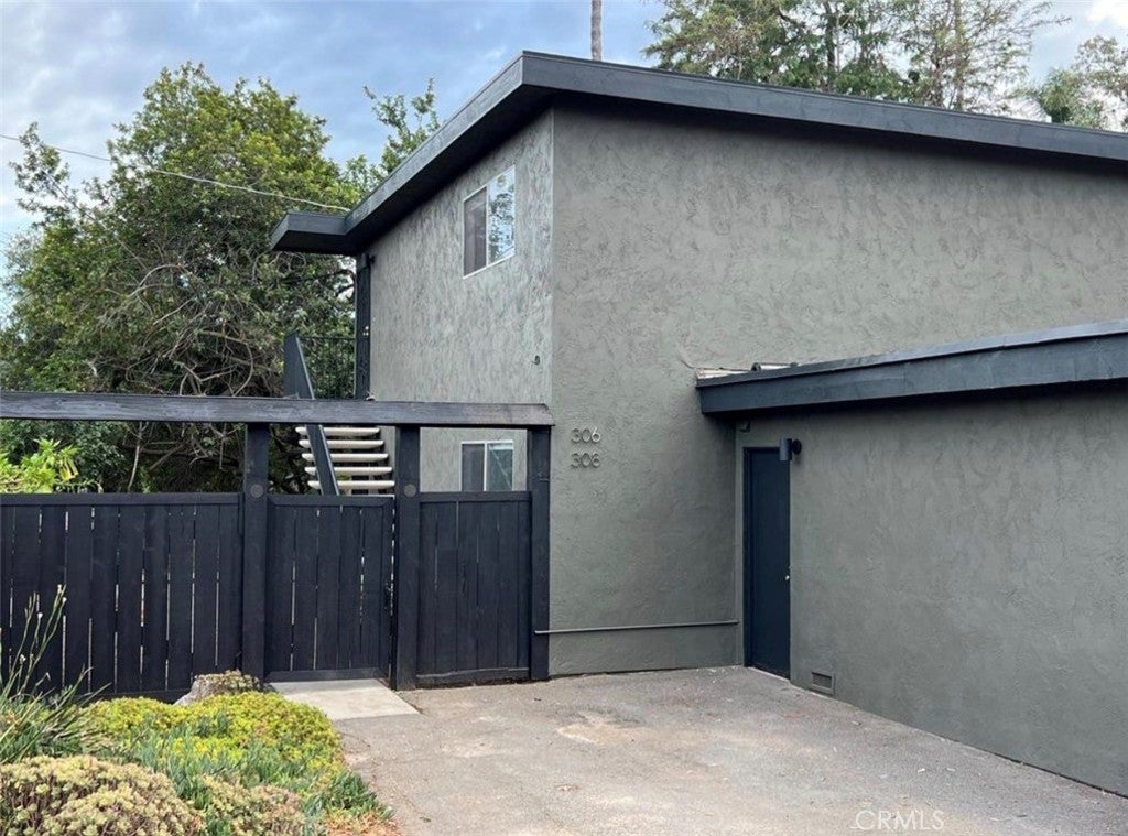 308 Hillside Court