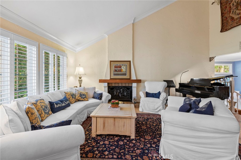 24945 Valley Rim Terrace