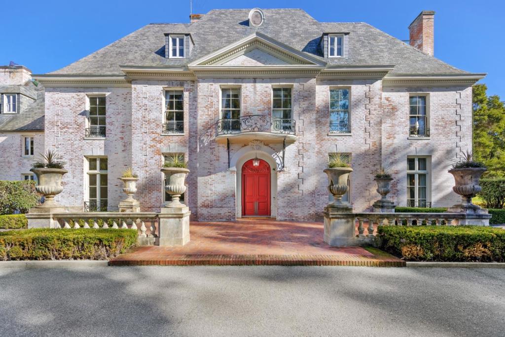 1200 Jackling Drive