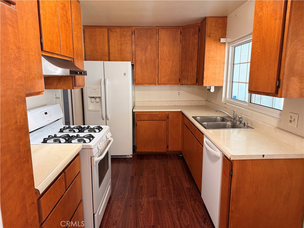 1030 La Mirada Street