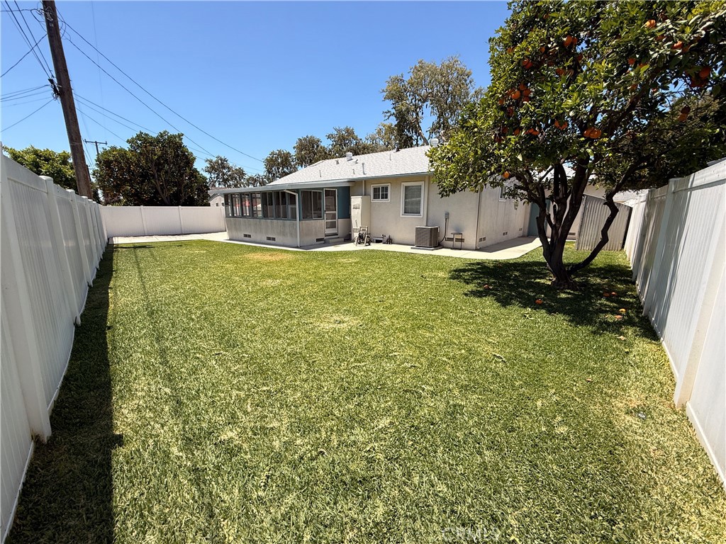 1030 La Mirada Street
